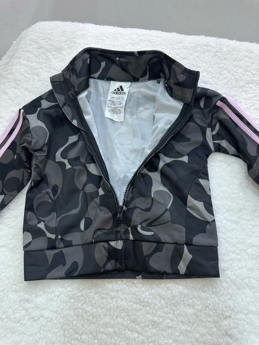 adidas zip two pull